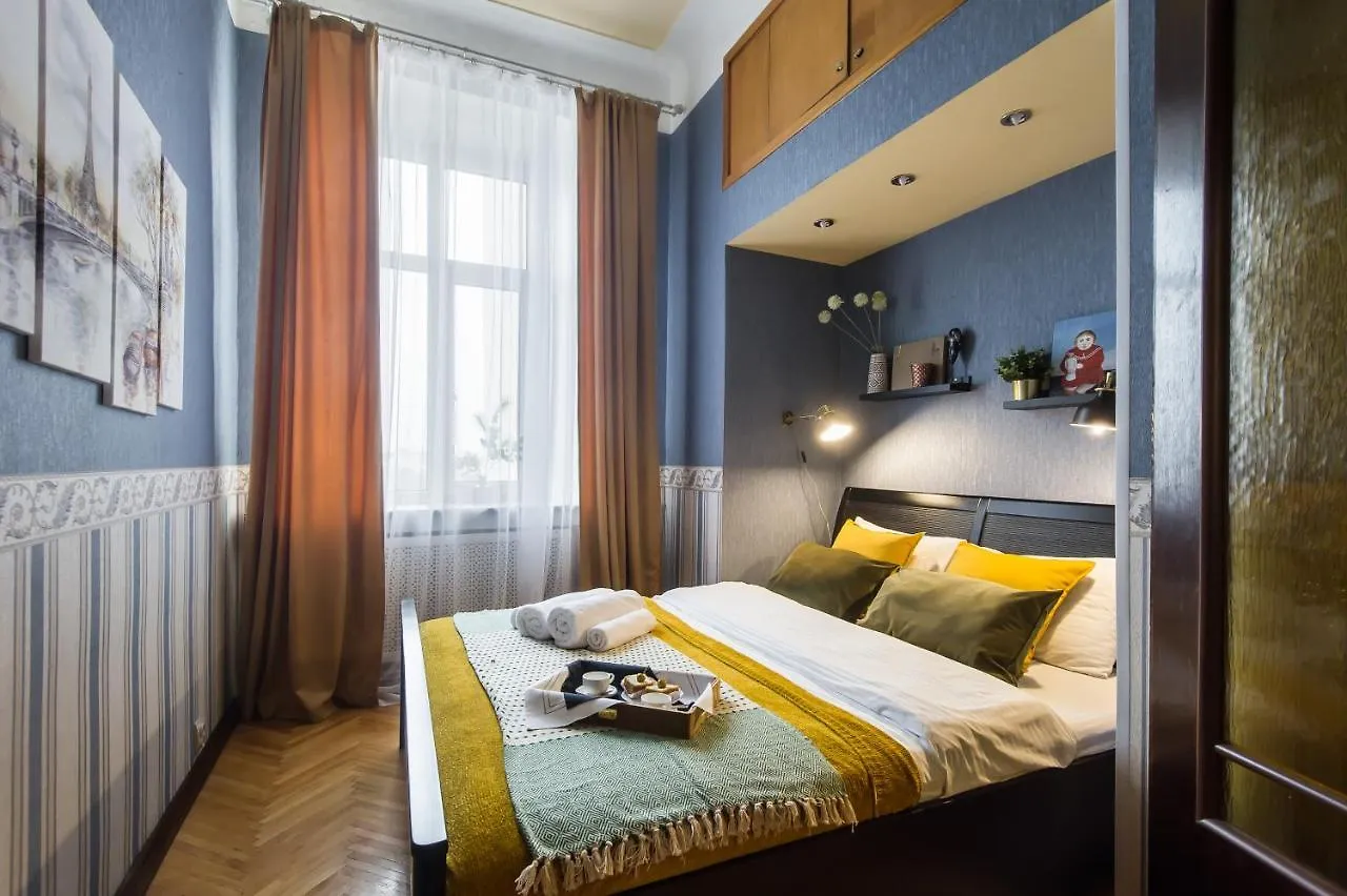 Апартаменты Gmapartments 4 Rooms Flat Near Kremlin Москва